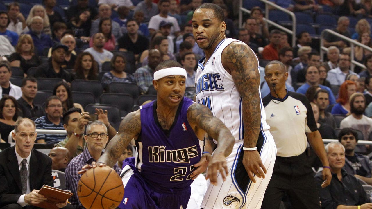 Magic stumble late against hot-shooting Kings